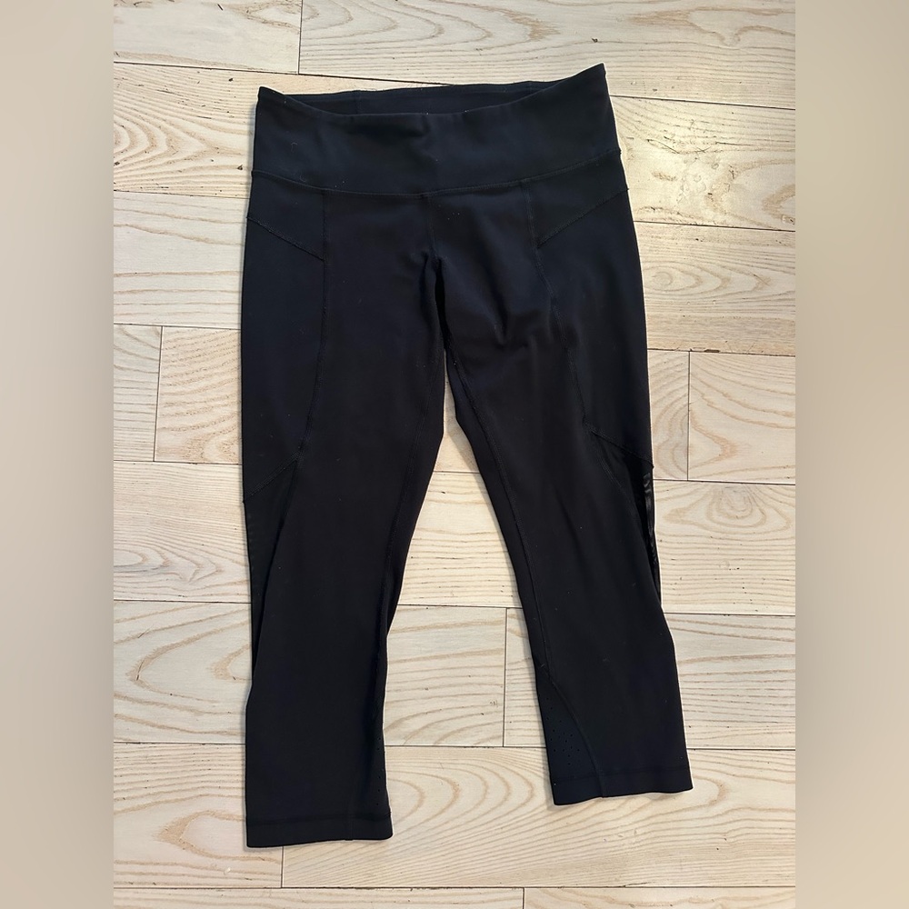 Lululemon Black Mesh Perforated High-Rise Leggings Zip Pockets Size 6